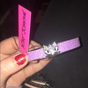 Betsey Johnson purple kitten bangle